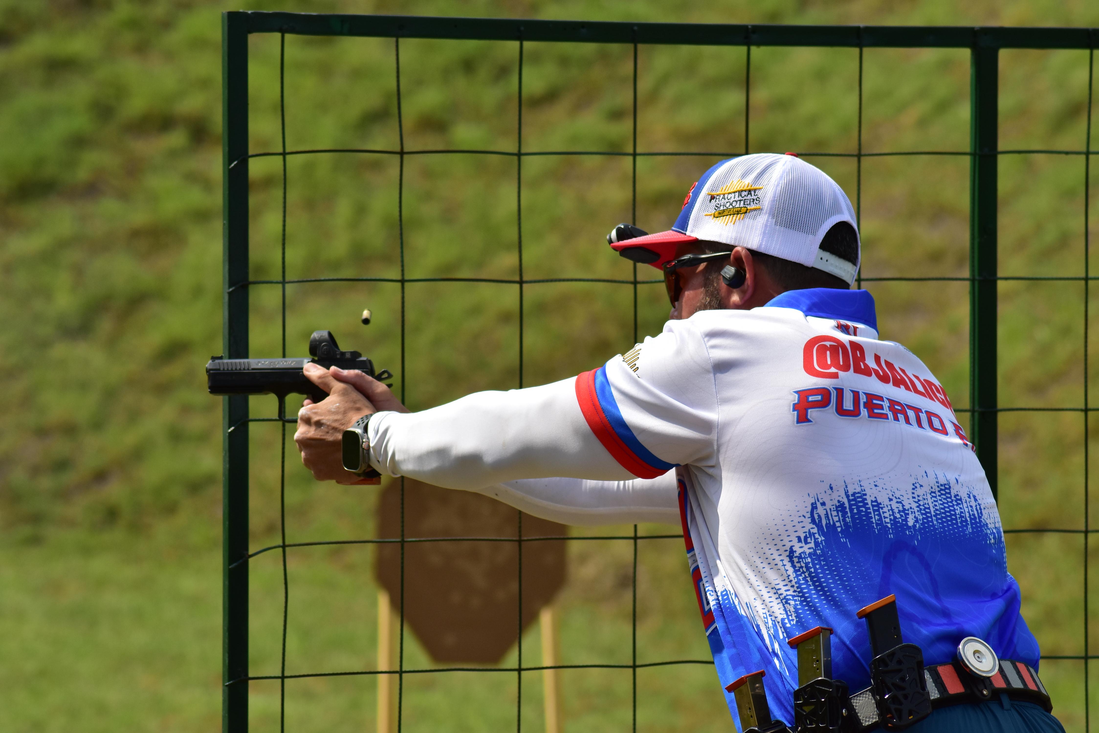 Uniforme deportivo personalizado TFD Customs